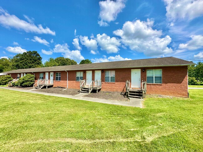 Building Photo - 801 Old Gray Station Rd