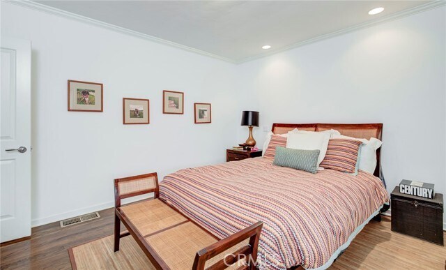 Building Photo - 333 3rd St