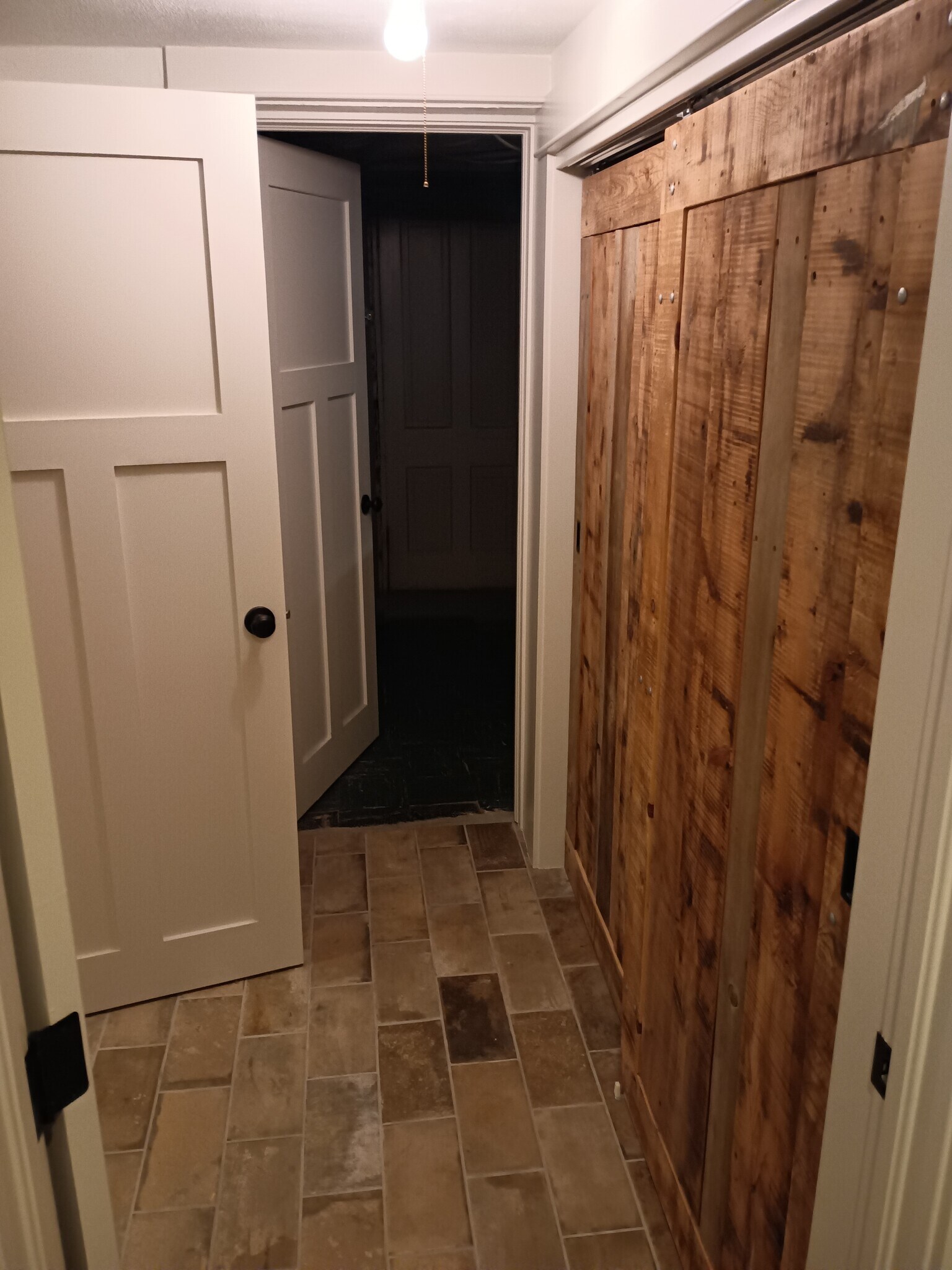 Custom barn doors - 2329 Clermont St