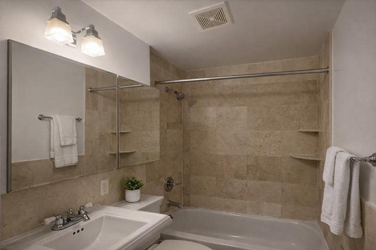 Building Photo - 416 E 13th St