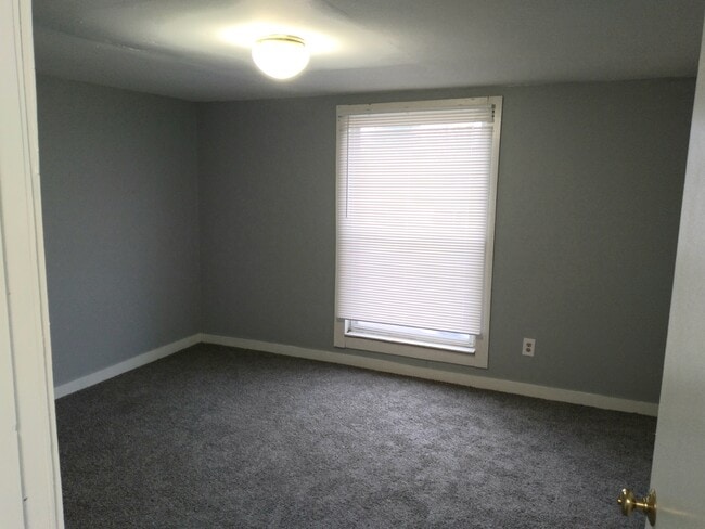 Building Photo - 16 N 11th St