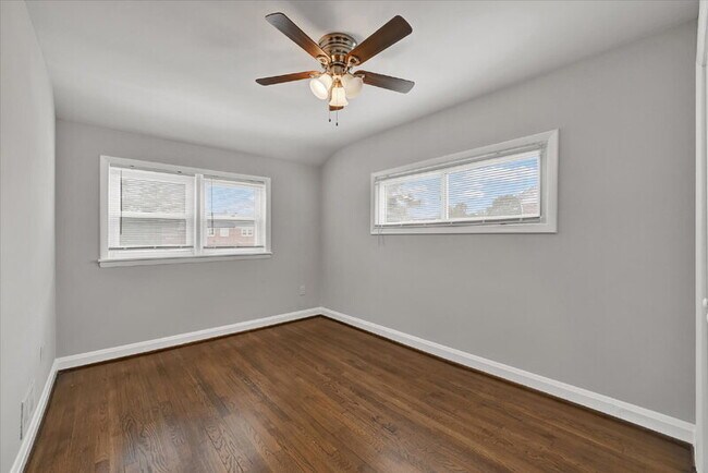 Building Photo - 8611 Ellen Ct