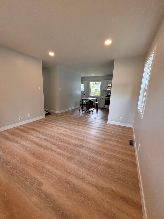 Building Photo - 1101 Salem St