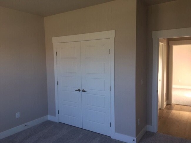 Building Photo - Coming Soon! Newer Custom built home with ...