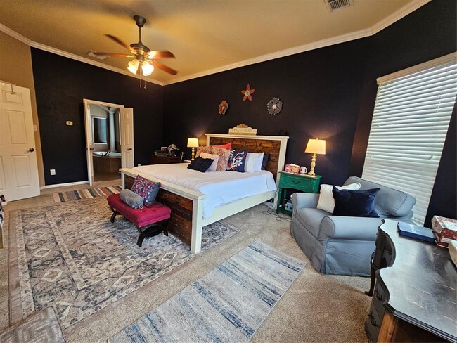 Building Photo - 20419 Windrose Bend Dr