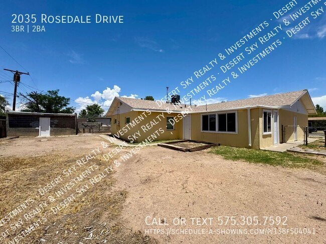 Building Photo - 2035 Rosedale Dr
