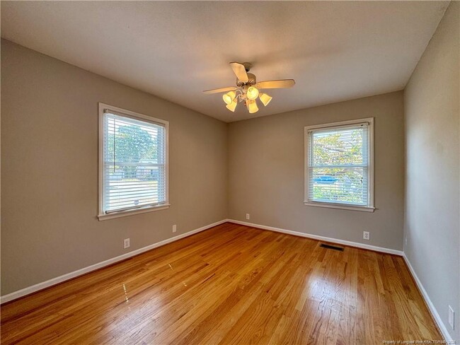 Building Photo - 516 Carteret Pl