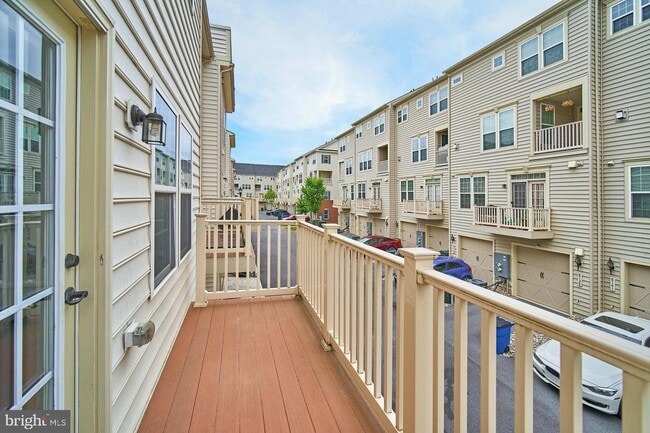 Deck - 8126 S Channel Dr