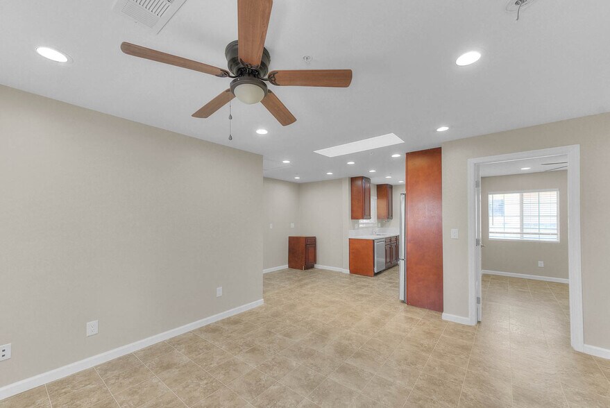 Building Photo - 24600 Cypress St