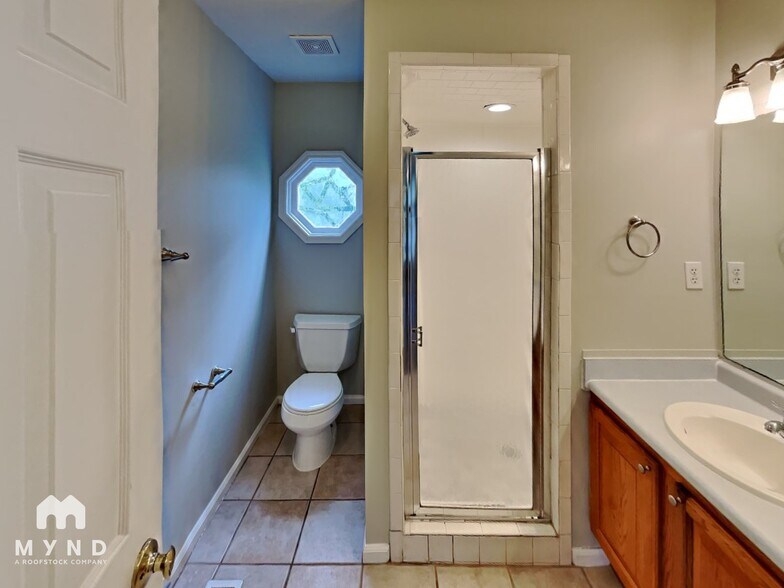 Building Photo - 1728 Russet Woods Ln