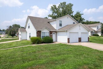 Building Photo - 5013-5015 Carrie Ridge Dr.