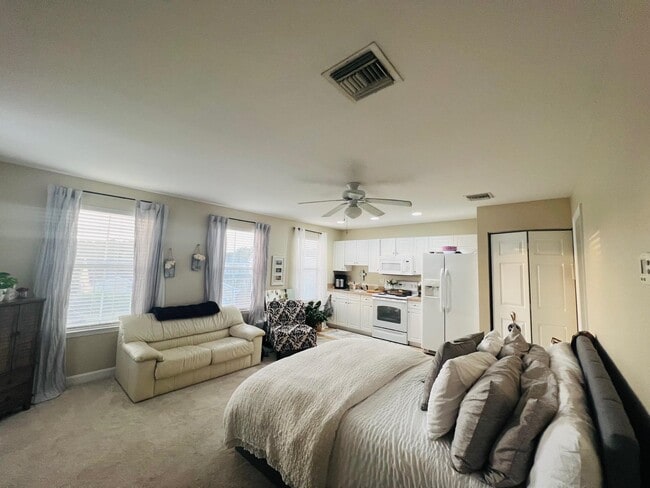 Building Photo - 3642 Biltmore Ave