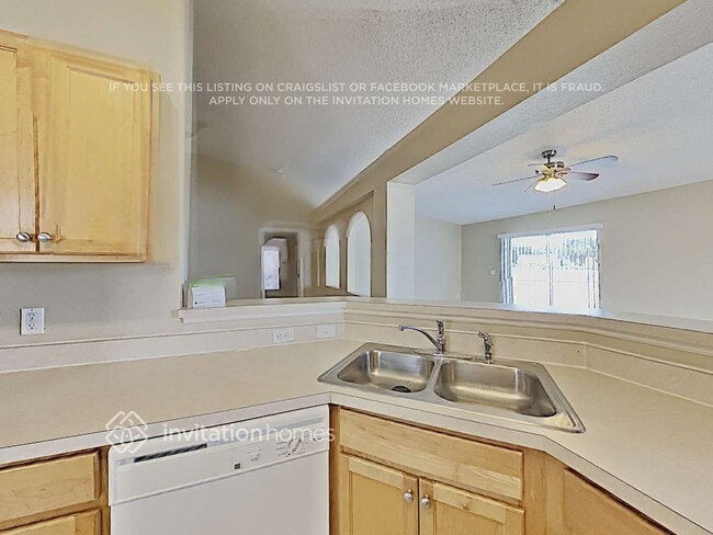 Building Photo - 13422 Copper Head Dr