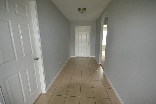 Building Photo - 6958 Chessgate Falls Ln