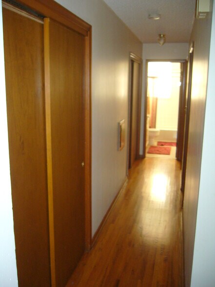 Building Photo - 2824 Texas Ave S