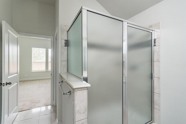 Building Photo - 527 Bridgestone Way