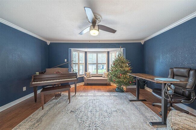 Building Photo - 4907 W Dryad St