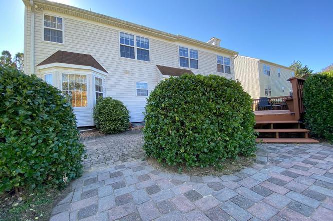 Building Photo - 1104 Red Harvest Rd