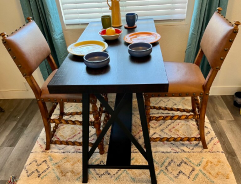 Building Photo - 920 E Montebello Ave