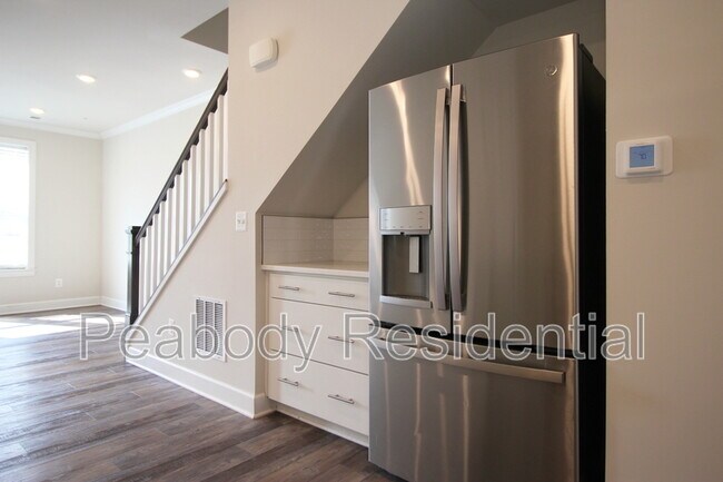 Building Photo - 14911 River Walk Way