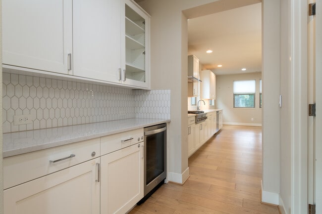 Building Photo - 4077 233rd Pl SE