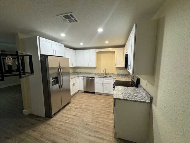 Building Photo - Brand New Duplexx Home for Rent