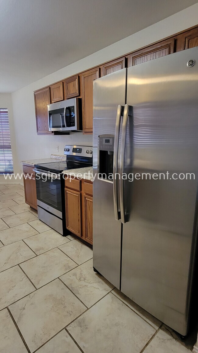 Building Photo - 3047 Bosswood Ct