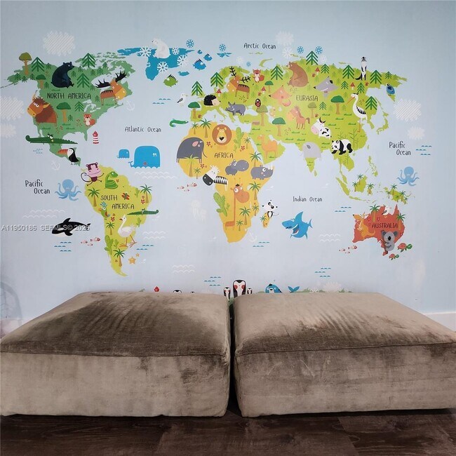 Building Photo - 950 Brickell Bay Dr