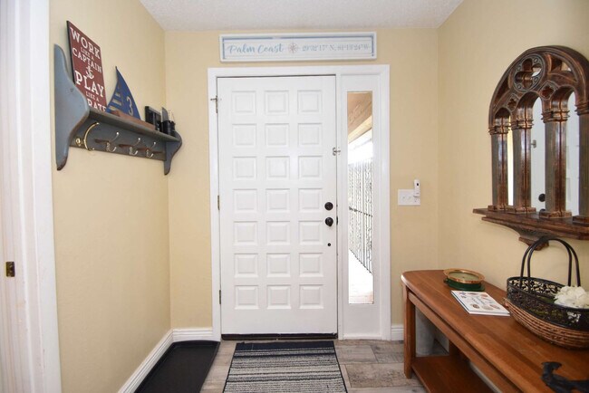 Building Photo - 3 Cherokee Ct W