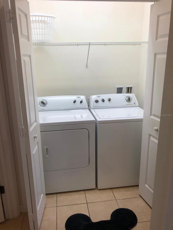 Building Photo - 921 Las Fuentes Dr