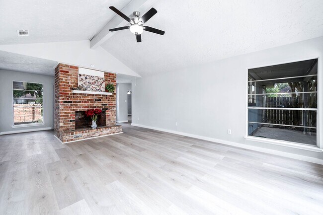 Building Photo - 3430 W Creek Club Dr