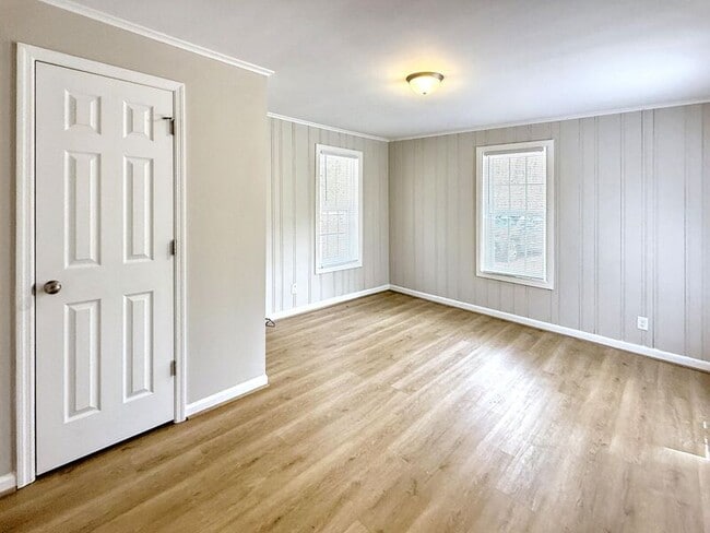 Building Photo - 5026 Bud Holmes Rd