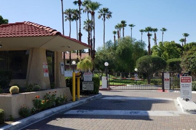Building Photo - Beautiful Palm Springs Villas II Condo