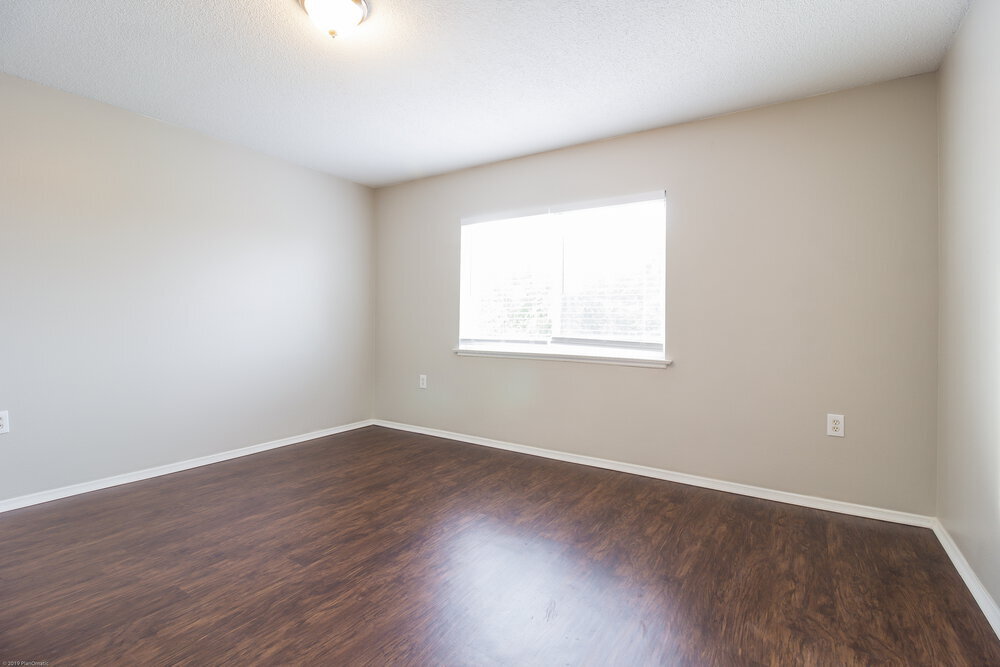 Building Photo - 1849 Meadow Pond Way