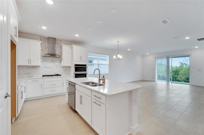 Building Photo - 943 Signet Dr