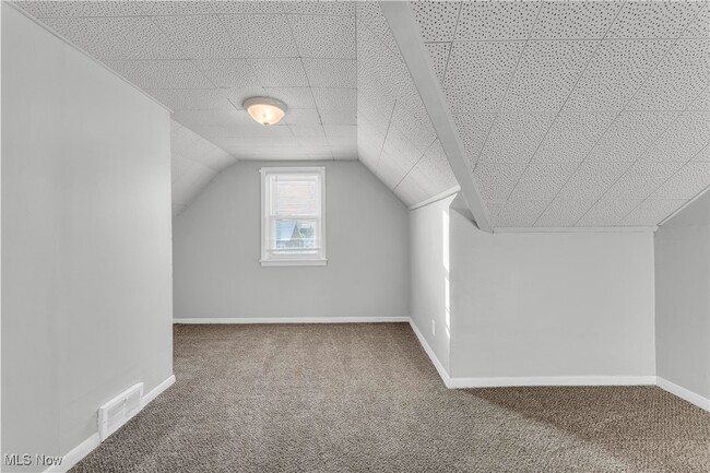 Building Photo - 6306 Westlake Ave