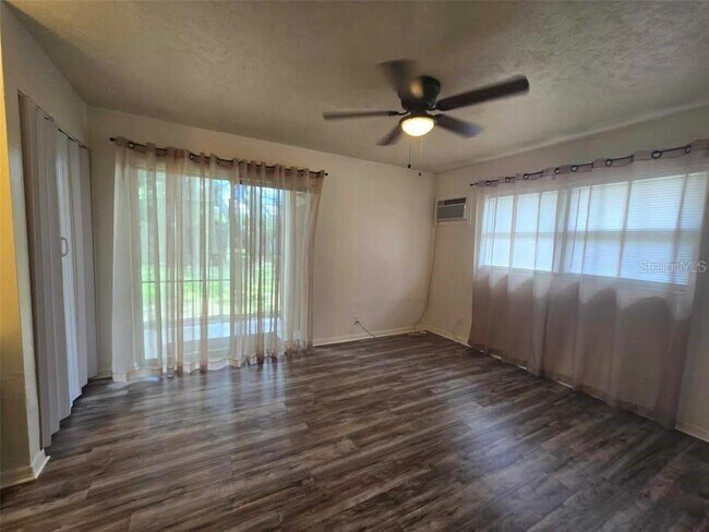 Building Photo - 1414 E 108th Ave