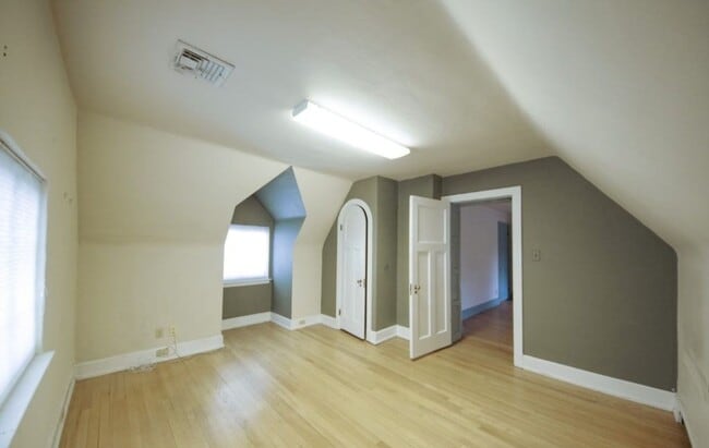 Building Photo - Patterson House