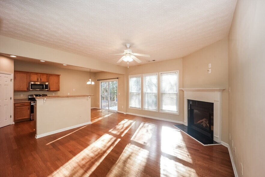 Building Photo - 6146 Allpoint Way