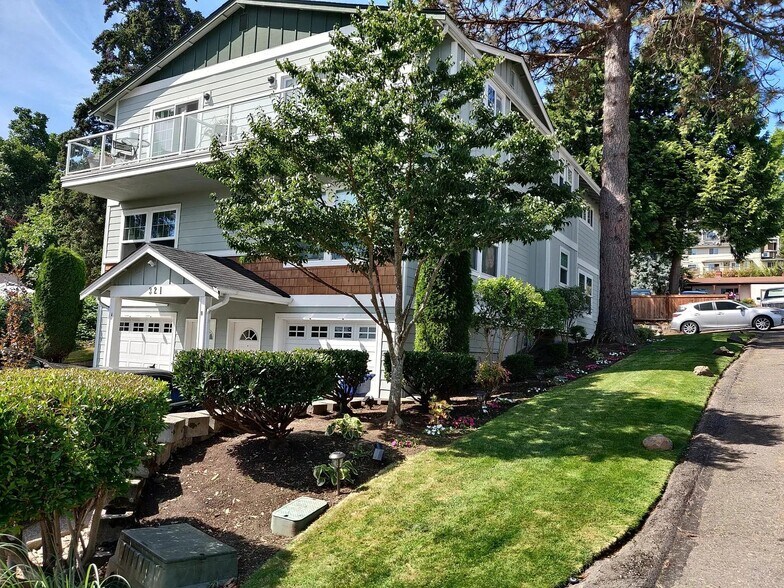 Building Photo - 321 Hardie Ave NW