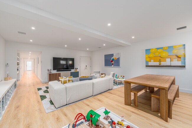 Building Photo - 610 Wildberry Ln