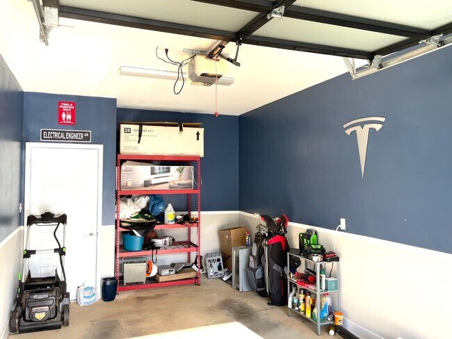 Building Photo - 3046 Fulton St