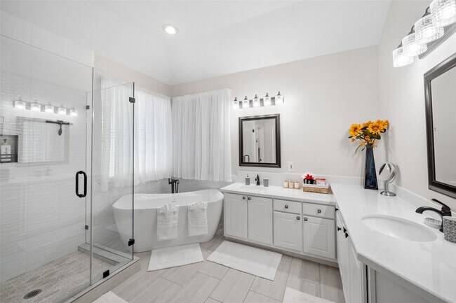 Building Photo - 6 W Prairie Dawn Cir