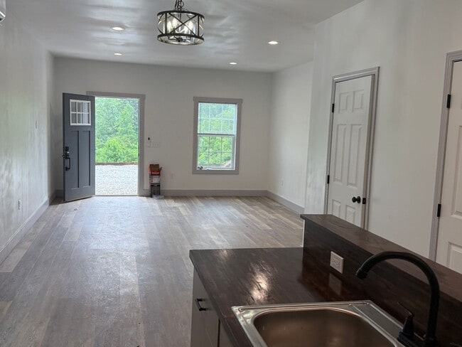 Building Photo - Newly Built 2 Bedroom 2.5 Bath