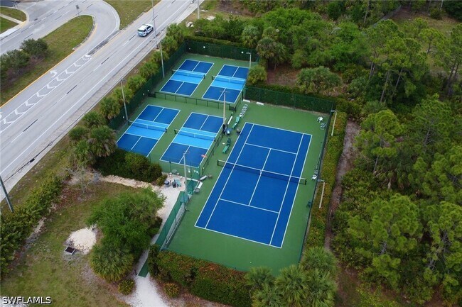 Building Photo - 20321 Estero Gardens Cir