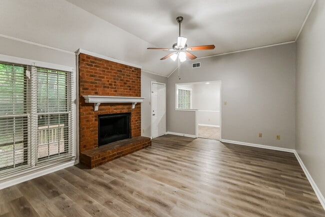 Building Photo - 4030 Birch Glen Dr