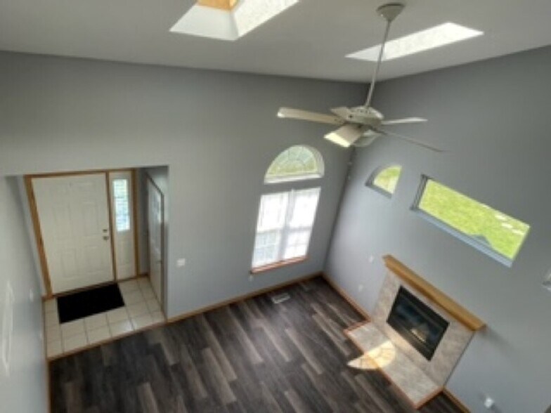 Building Photo - 5307 Chaucer Dr