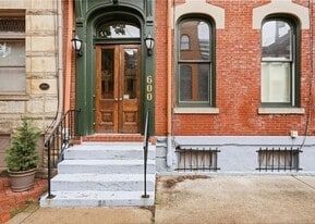 Building Photo - 600 Lockhart St