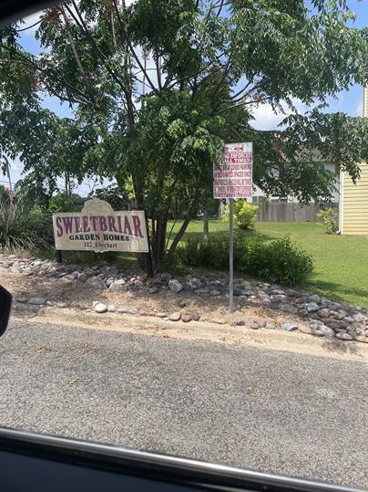 Building Photo - 512 Eberhart Ln
