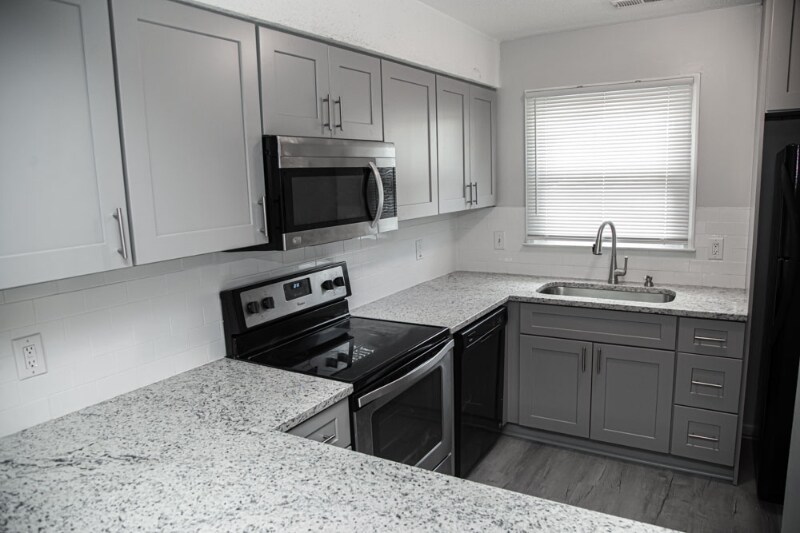 Building Photo - 4320 Bona Ct